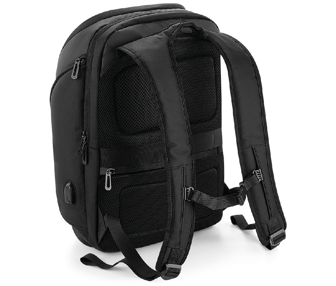 PRO-TECH CHARGE BACKPACK